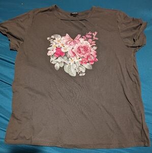 Torrid graphic Tee, v neck.